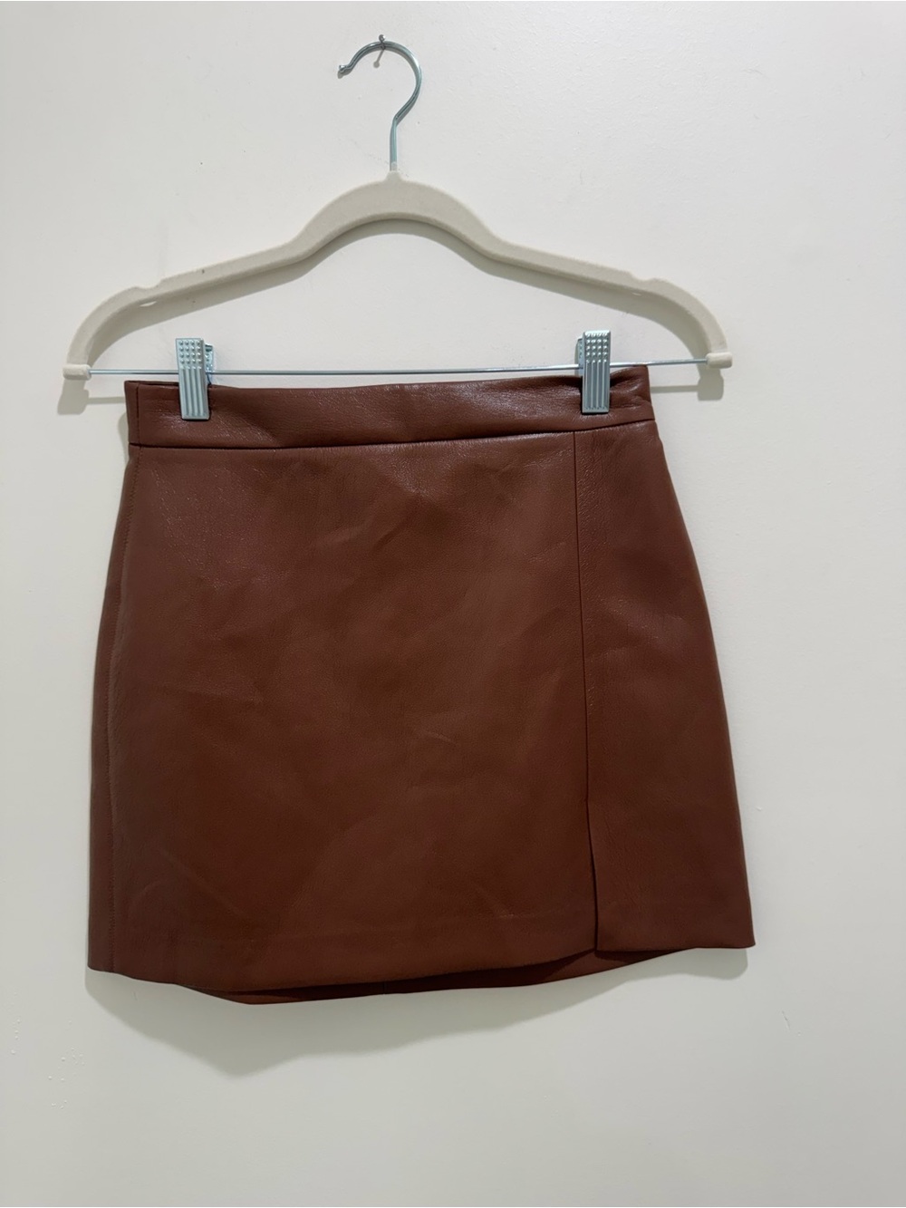 Wilfred by Aritzia Faux Leather Mini Skirt Brown Size 2